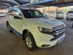 2022 Isuzu mu-X 3.0TD LS