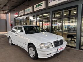 1998 Mercedes-Benz C-Class C250 Classic