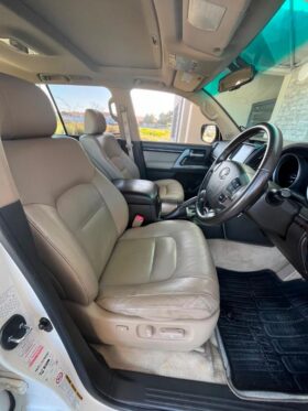 2009 Toyota Land Cruiser 200 4.5D-4D VX