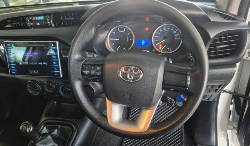 2017 Toyota Hilux 2.4GD-6 Xtra cab SRX full