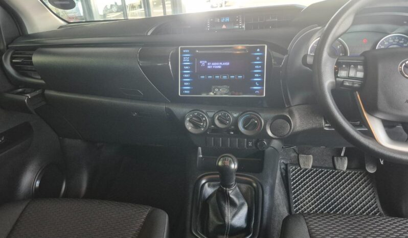2017 Toyota Hilux 2.4GD-6 Xtra cab SRX full