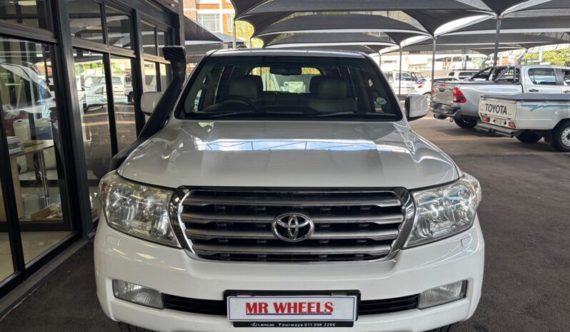 2009 Toyota Land Cruiser 200 4.5D-4D VX full