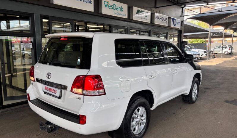 2009 Toyota Land Cruiser 200 4.5D-4D VX full