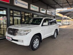 2009 Toyota Land Cruiser 200 4.5D-4D VX full